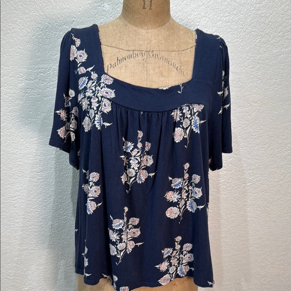 Lucky Brand Women Large Navy Floral Short Sleeve Square Neck Flowy Blouse‎